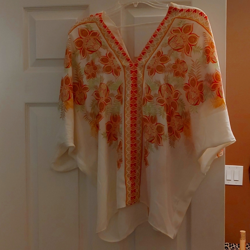 NWOT Rose and Olive beautiful blouse